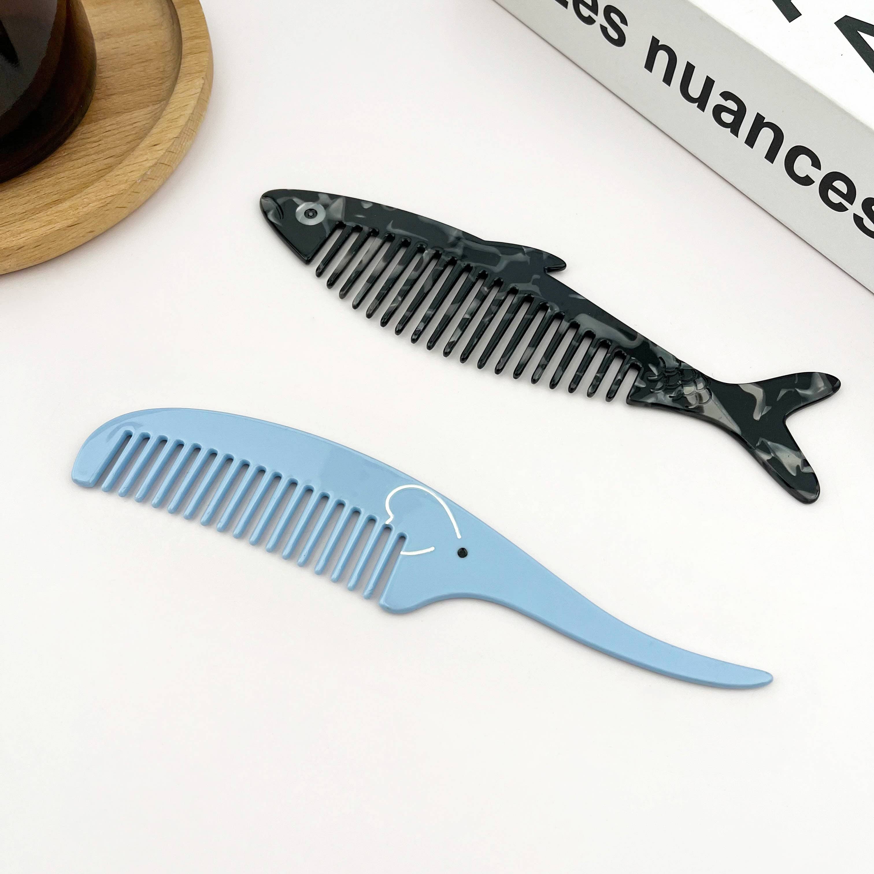 Acetate Ocean Animal Hair Comb: Rainbow Trout