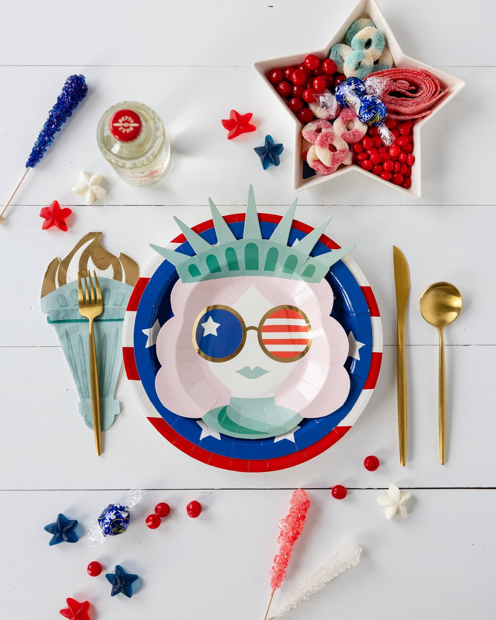 Lady Liberty Sunnies Shaped Paper Plate