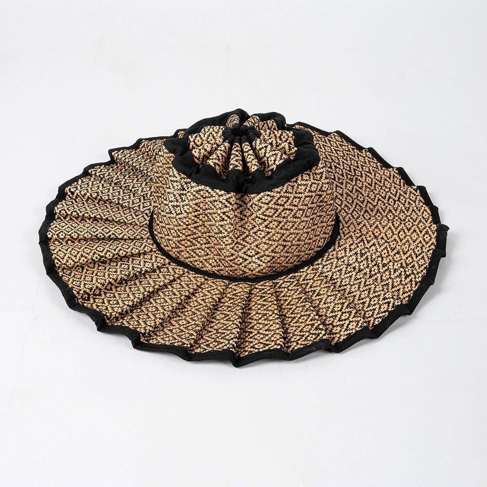 Boho Checkered Straw Hat Roll Up Ruffled Beach Hat: Green / M