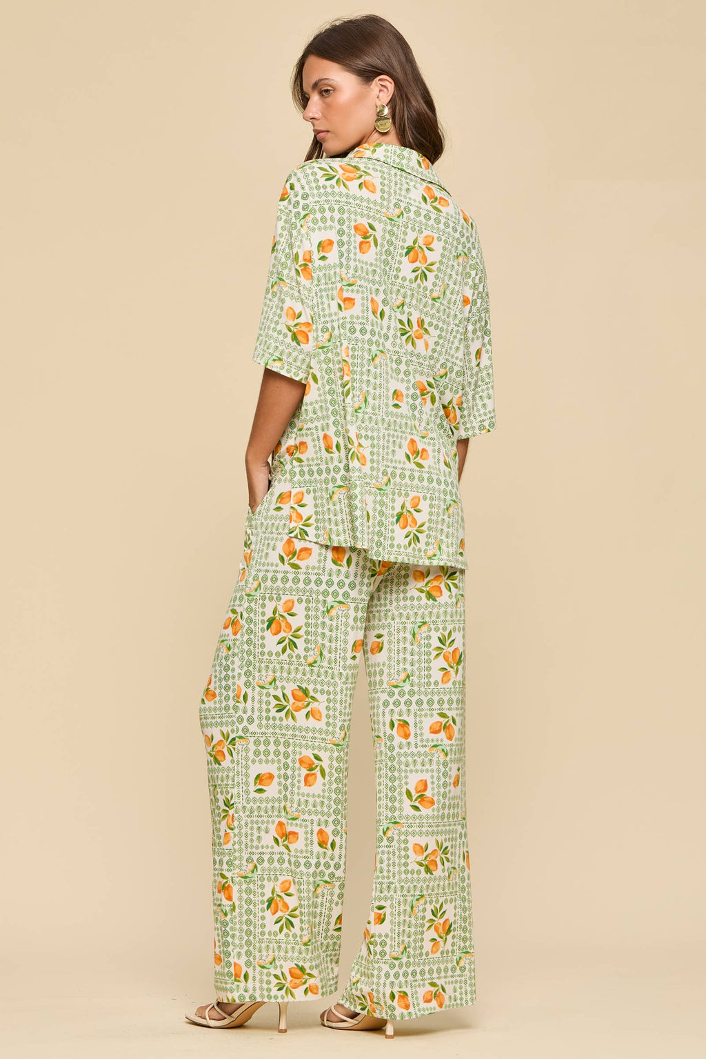 2-Piece Blouse + Relaxed Pants Resort Wear Set Green w/ Fruit