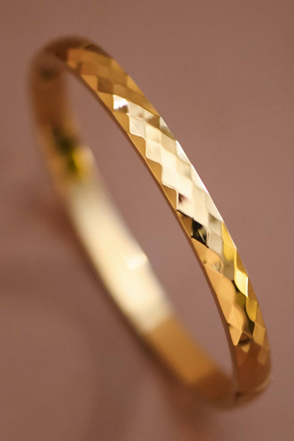 18K Gold Plated Waterproof Stainless Steel Diamond Cut Bangle