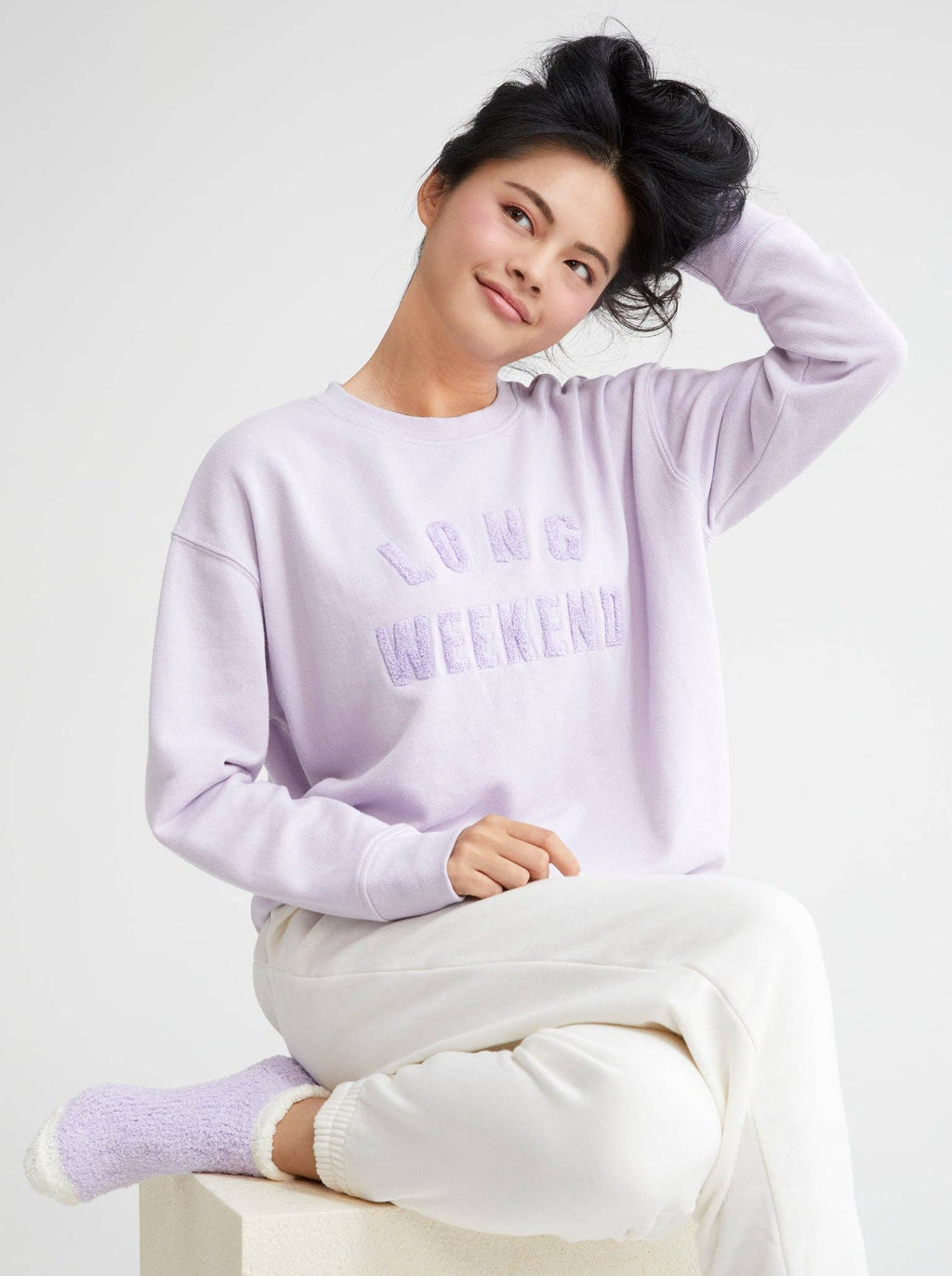 "LONG WEEKEND" SWEATSHIRT, LILAC: Medium