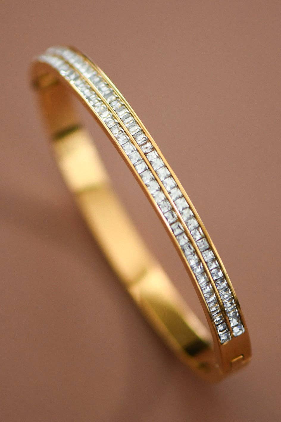 18K Gold Plated Waterproof Stainless Steel Channel Bangle